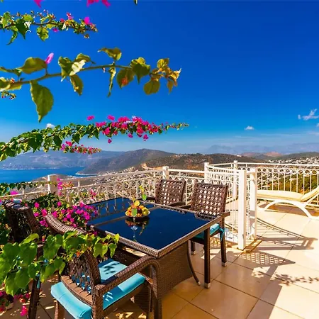 Biba 2 Villa. Deniz Manzarali, Ozel Havuzlu ヴィラ カシュ