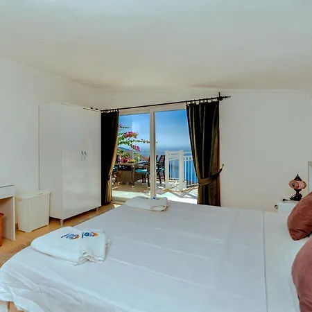 Biba 2 Villa. Deniz Manzarali, Ozel Havuzlu Kas